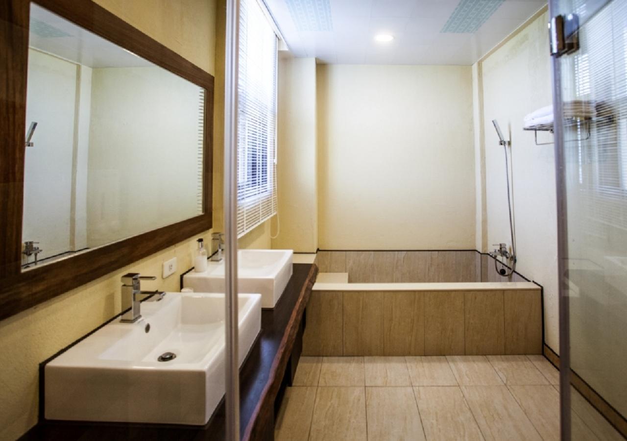 Oasis Hotel 마공 외부 사진